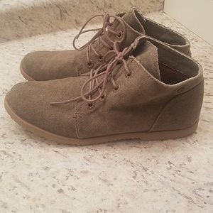 Bearpaw Women's  Casual Shoes